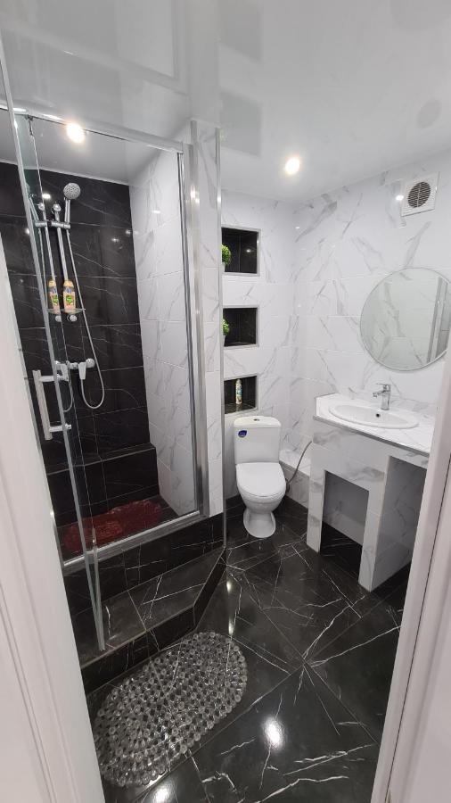 Apartaments On Prospekt Mira 35 Kryvyi Rih Exterior foto