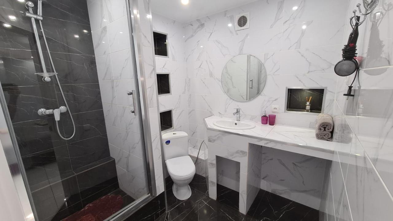 Apartaments On Prospekt Mira 35 Kryvyi Rih Exterior foto